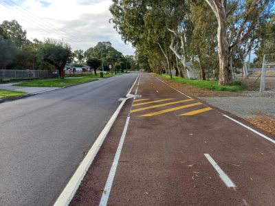 Path along Seaforth Avenue